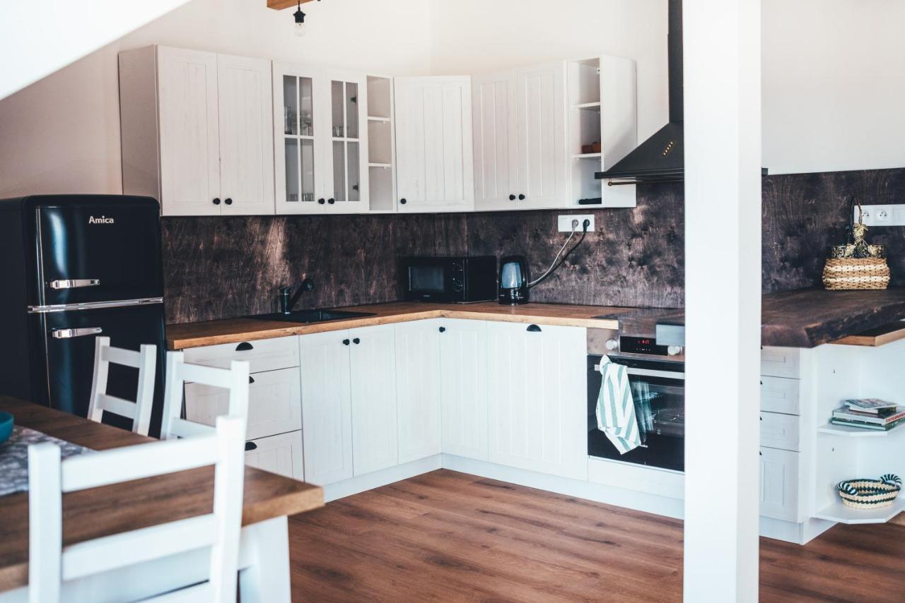 Apartmány na náměstí Šumperk Esterno foto